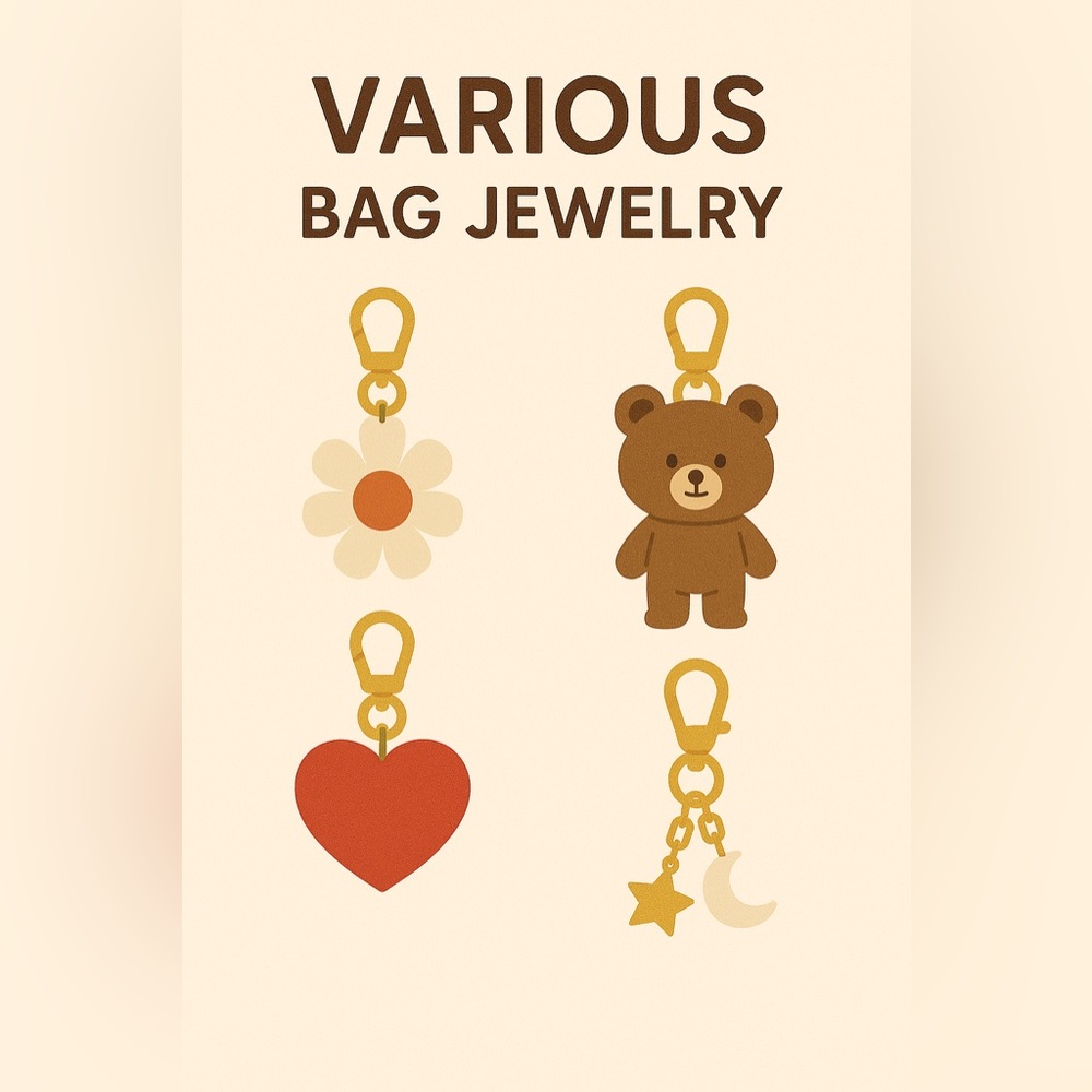 Bag charms shown in LIVE SHOW